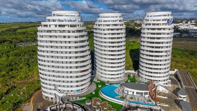 FOR RENT - 3-BEDROOM APARTMENT - SKY GARDEN - TRIANON