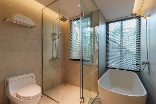 Luxury, modern 1 – bedroom apartment with balcony and lake view in ...