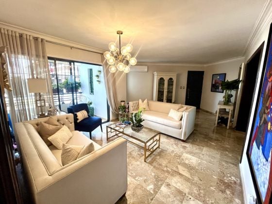 VENDO EN PIANTINI APARTAMENTO EDIFICIO CLASICO 