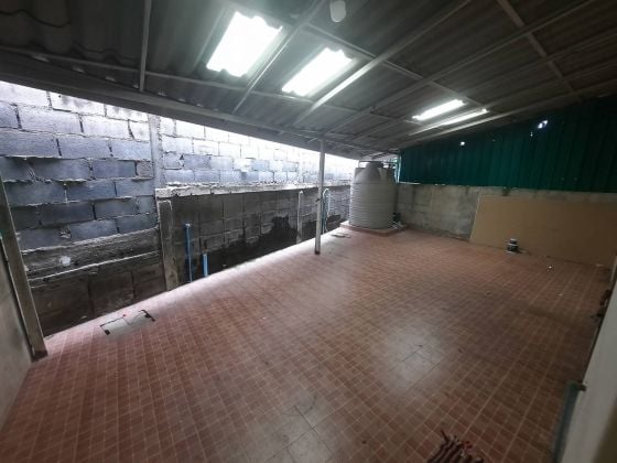 Commercial building for rent in Saim Country Club