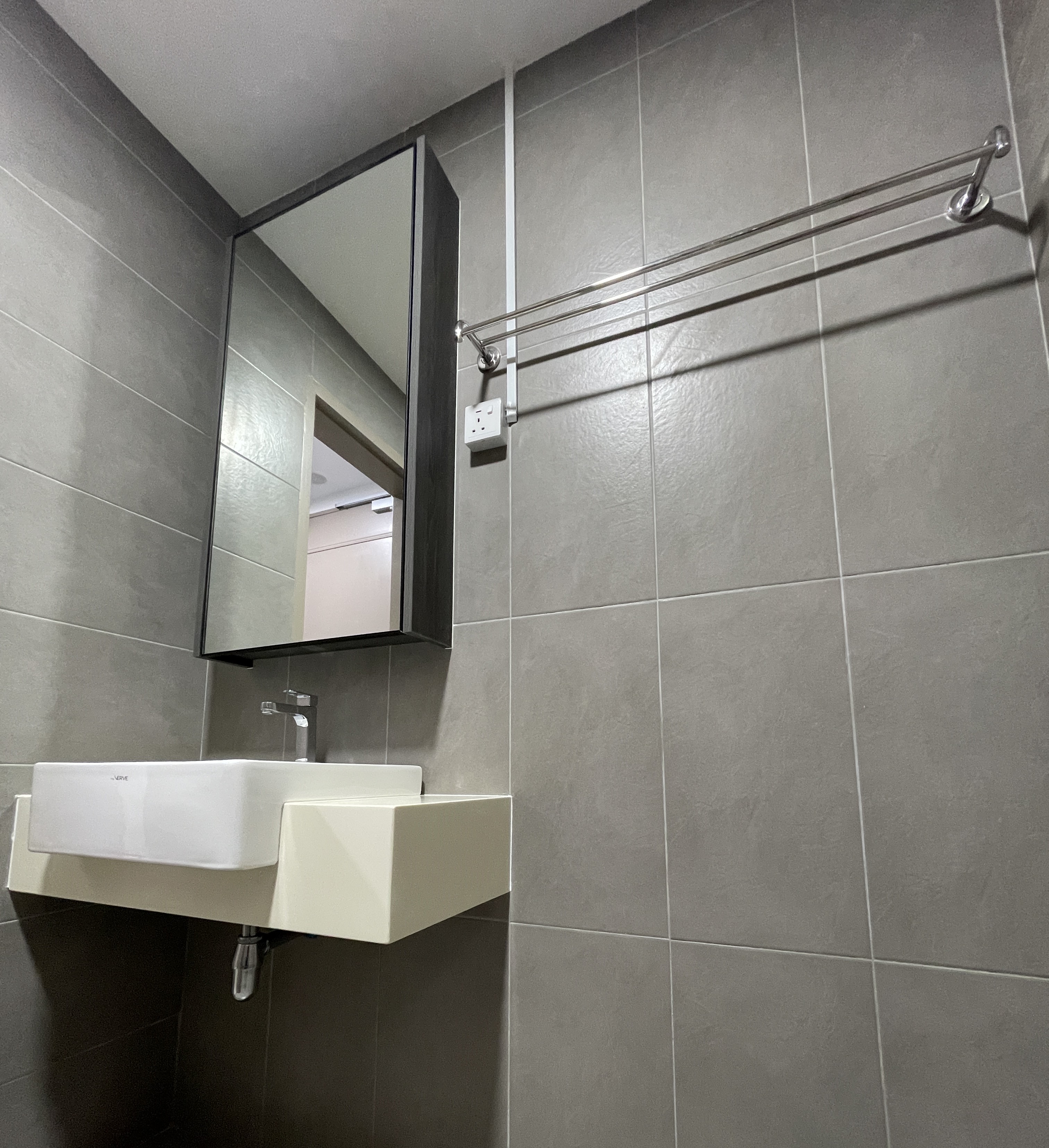 (Mossaz Tower) Empire City, Damansara Perdana Studio For Rent