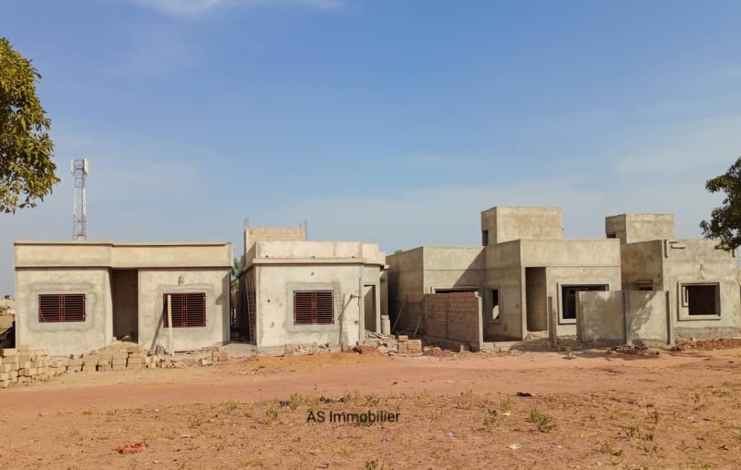 Villa neuve à vendre à NIAMANA 