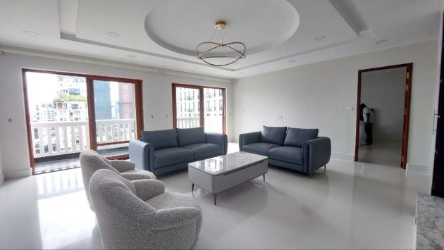 Best location Penthouse 4 bedrooms for rent
