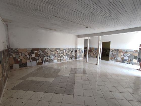 SE ALQUILA Y SE VENDE – Casa de 4 habitaciones con jardín en ...