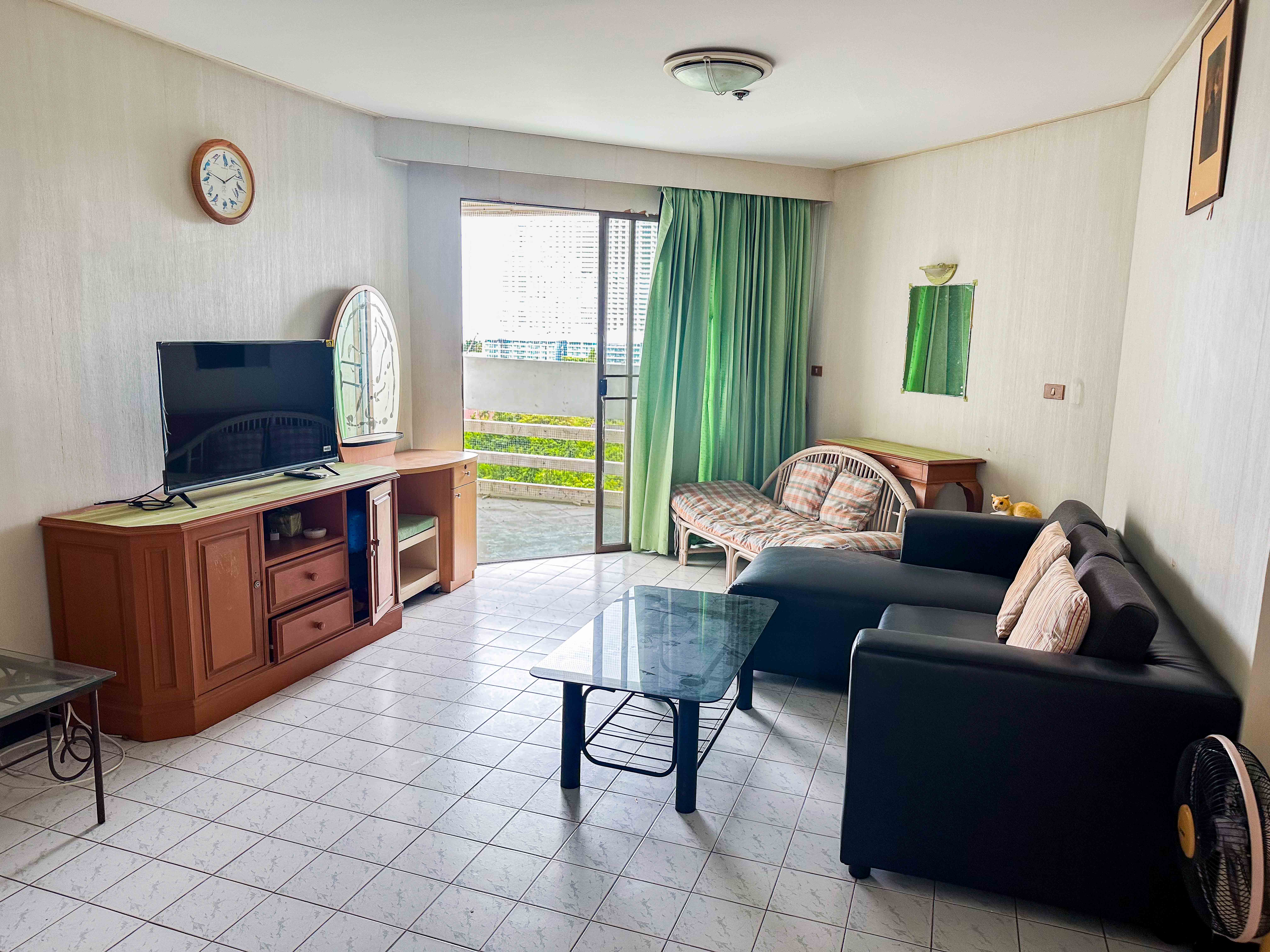 Appartamento con vista mare e città nel Paradise Condominium, Pattaya