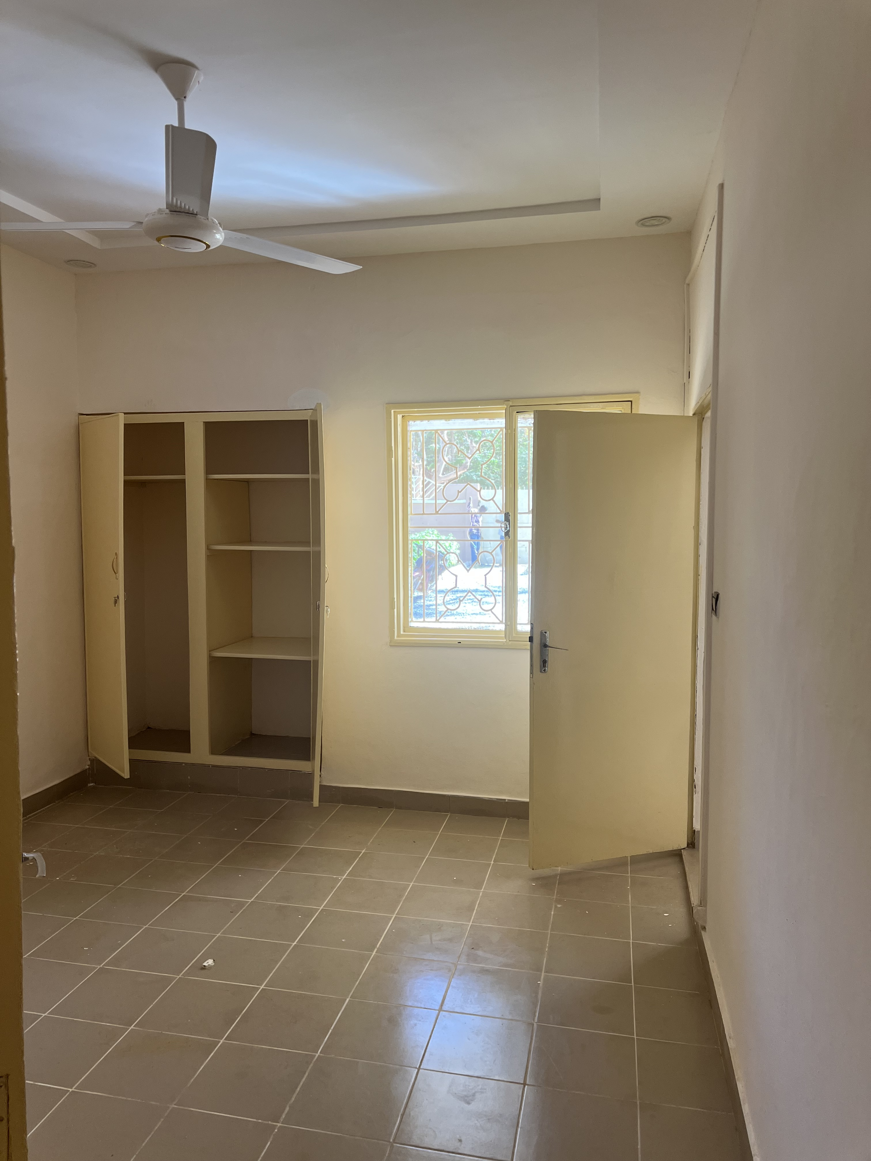 A 4-bedroom villa with a swimming pool for rent in the Bois area