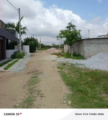 Terreno in vendita, 600m2, a Cocody Riviera Abbata