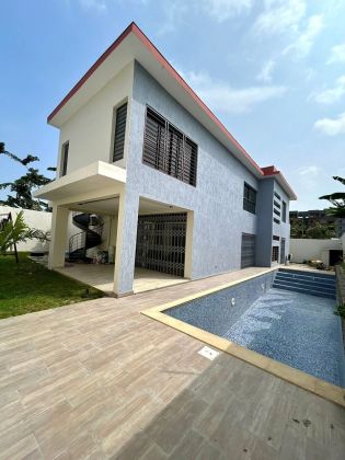 Affitto di una magnifica villa duplex di 7 locali a Cocody Riviera ...