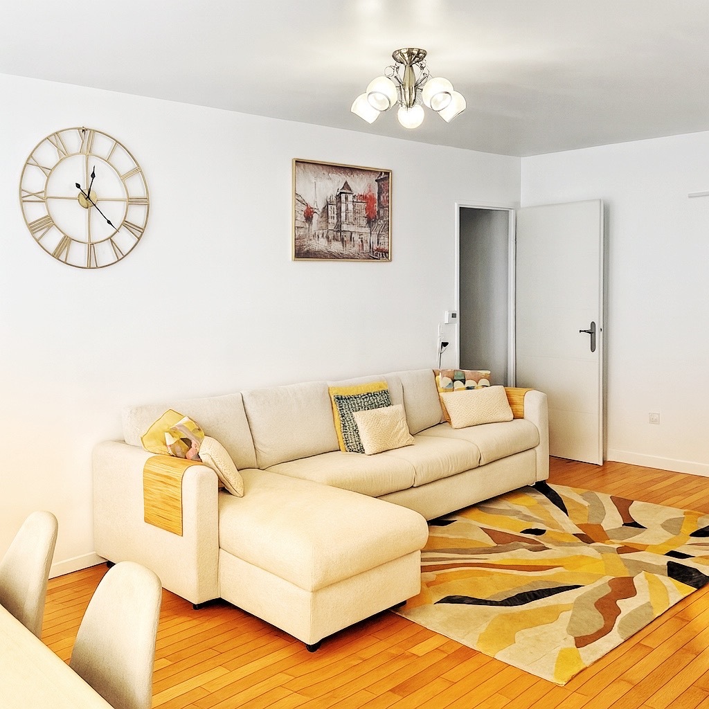 High-End 4-Room Apartment – 81.1 m² – Balcony – 2 Parking Spaces – Energy Rating C ✨ Available July 2026