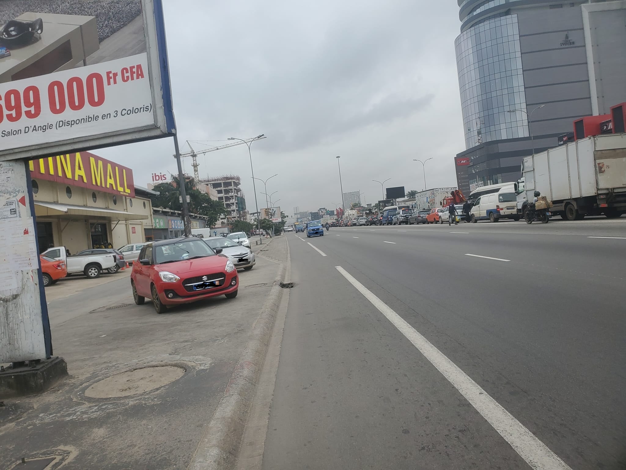 Marcory sur le VGE vente: un site commercial sur 2800m2 