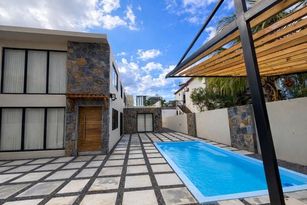 À VENDRE - VILLA NEUVE DE 3 CHAMBRES -  PEREYBERE