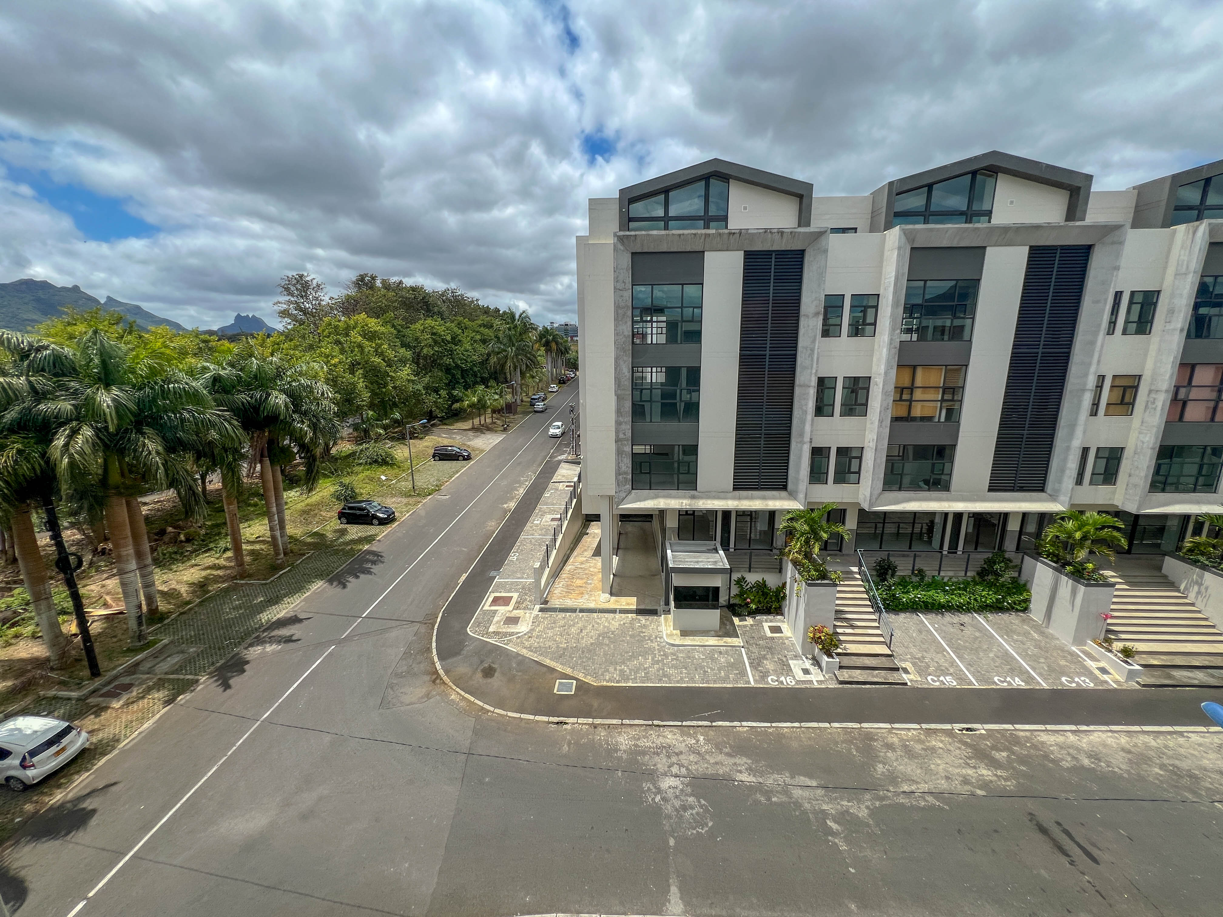 FOR RENT - 2-BEDROOM APARTMENT - EBENE