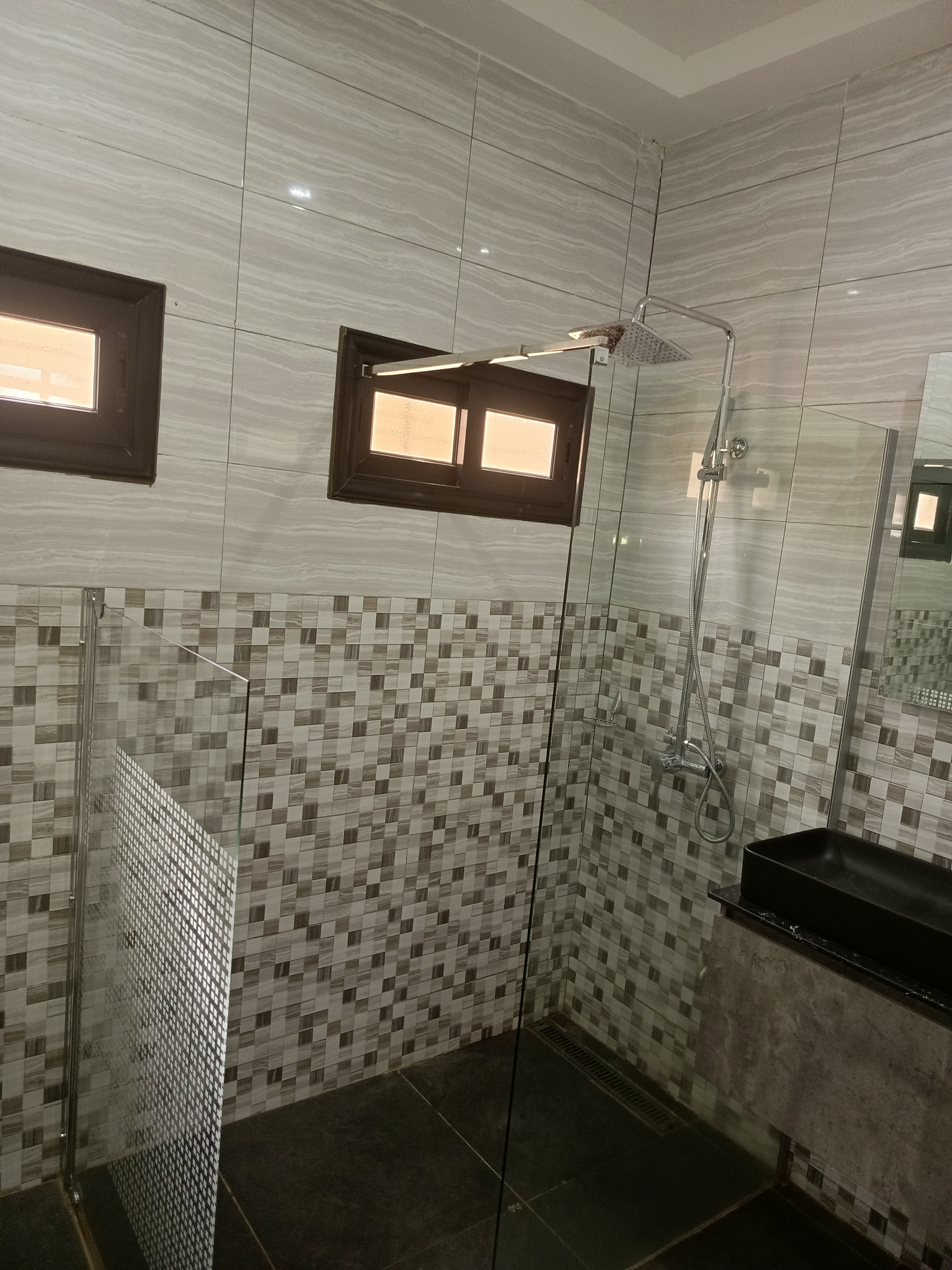 Villa 3 chambres salon meublé équipé piscine ouaga 2000