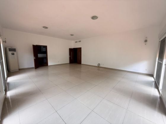 MISE EN LOCATION D'UN APPARTEMENT À BEVERLY HILLS