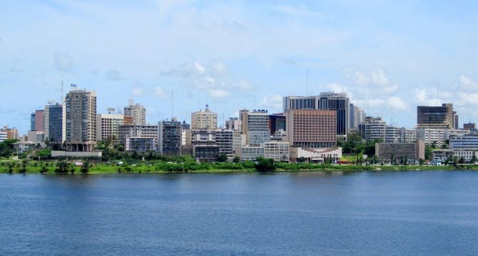 Plateau Abidjan un Terrain De 1250m2 à vendre avec ACD 