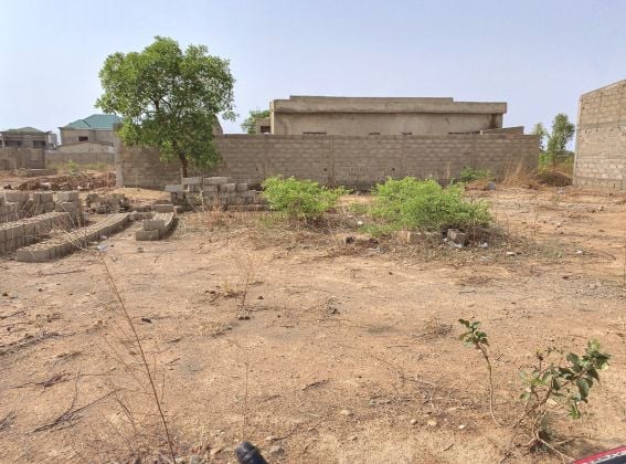 PERFECTOR IMMOBILIER MET EN VENTE CETTE PARCELLE PAN COUPE DE 396M² A ...