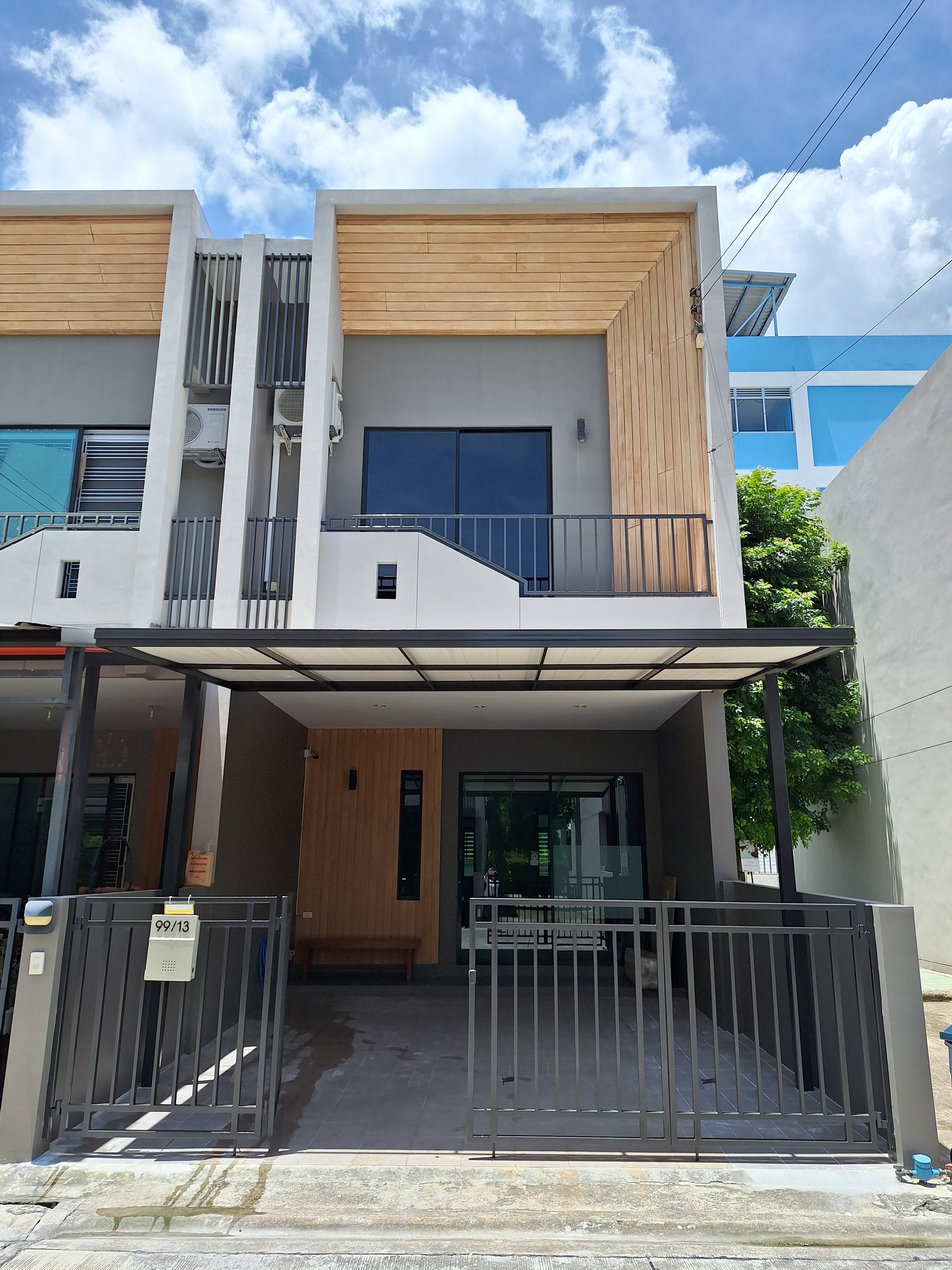 Corner Townhome for Rent – The Canvas Sukhumvit–Samrong  Near BTS Samrong Interchange & MRT Yellow Line “Sri Samrong”