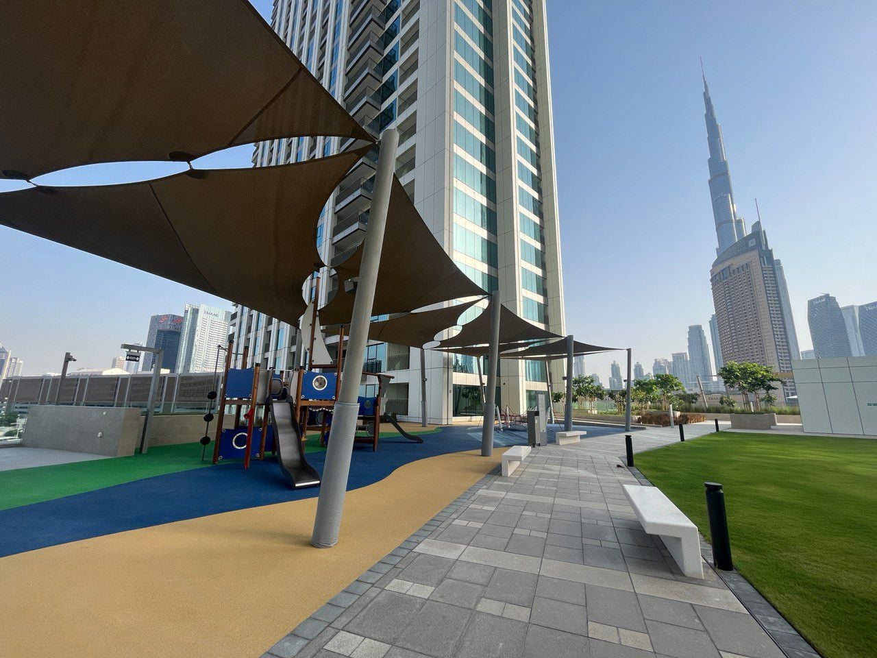 VUE SUR LE CENTRE-VILLE | FACE À ZABEEL | CLIMATISATION GRATUITE Appartement