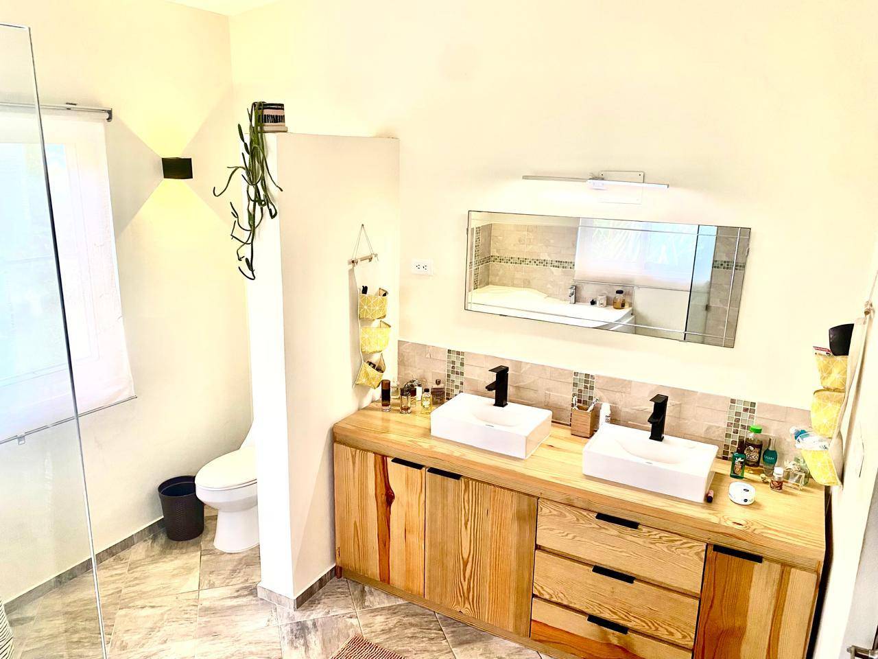 Charmante villa de plain-pied avec piscine et jardin tropical