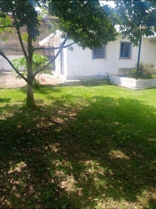 Grande Villa Magnifique à louer à Bastos