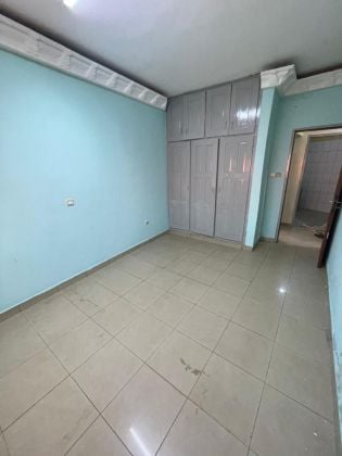 Joli Appartement Bon Standing à louer à Biyem-Assi 