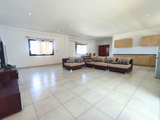 FOR RENT - 1-bedroom apartment in the city center - Tuléar Centre - ...