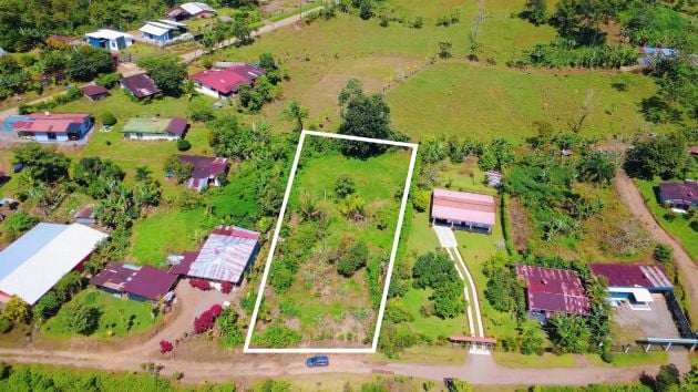 FOR SALE: 2000M² RESIDENTIAL LOT IN MIRAFLORES, PÉREZ ...