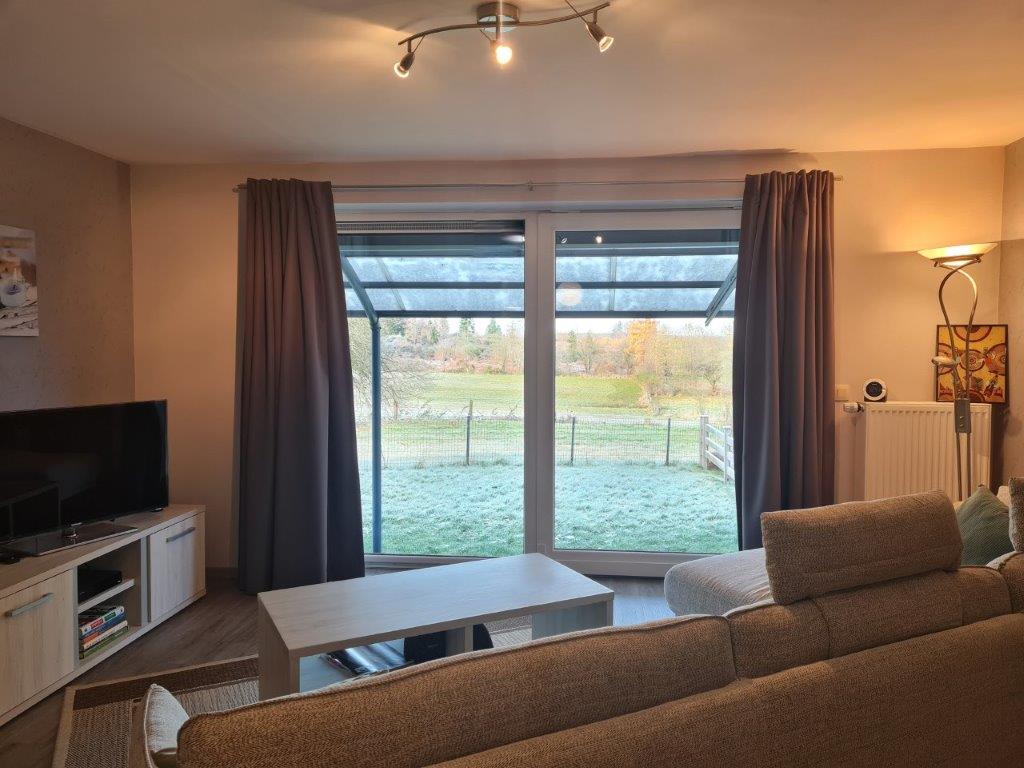 Belgique 6850 Paliseul : bel appartement rez, 2ch, terrasse, jardin, parking.