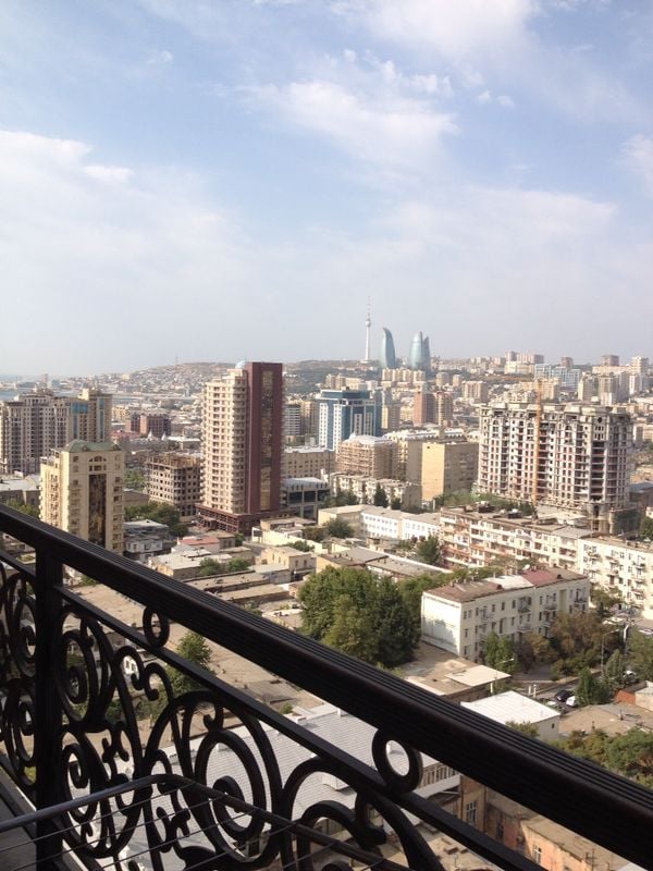 One BDR apt in for rent in elit building