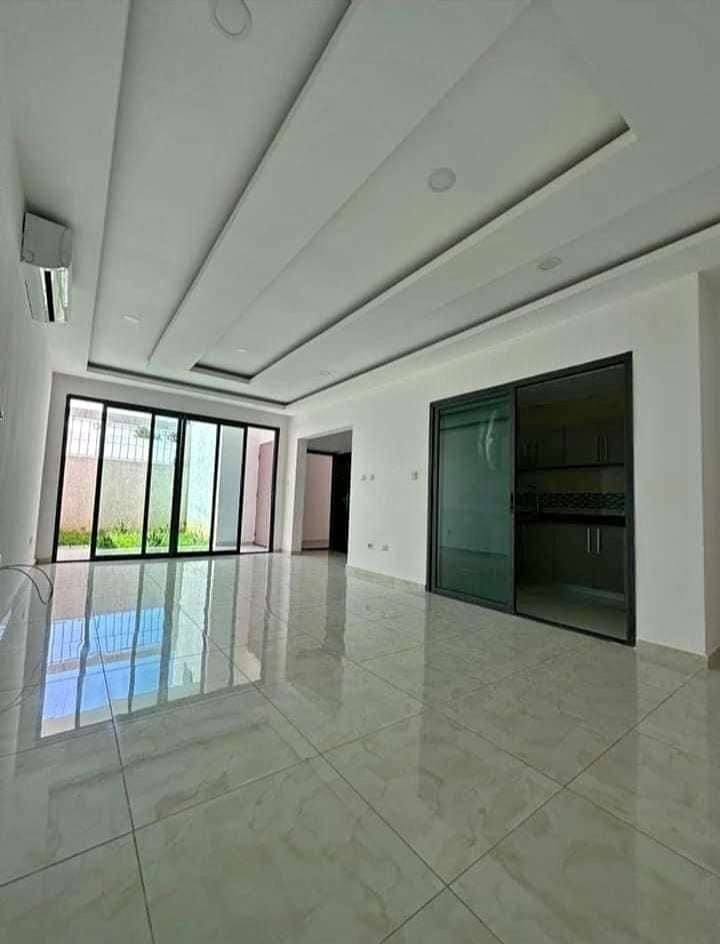 APPARTEMENTS 04 PIÈCES AU VALLON