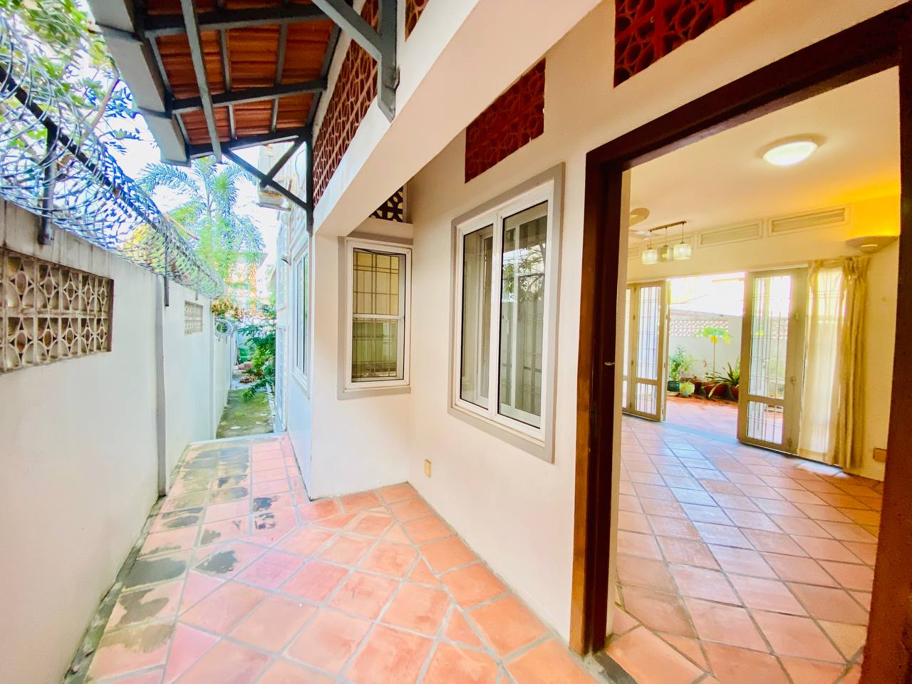 Townhouse For Rent In Beoung Tumpun Near St271