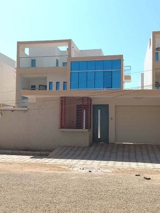 Belle villa duplex de 05 pièces + piscine Ouaga 2000 zone A