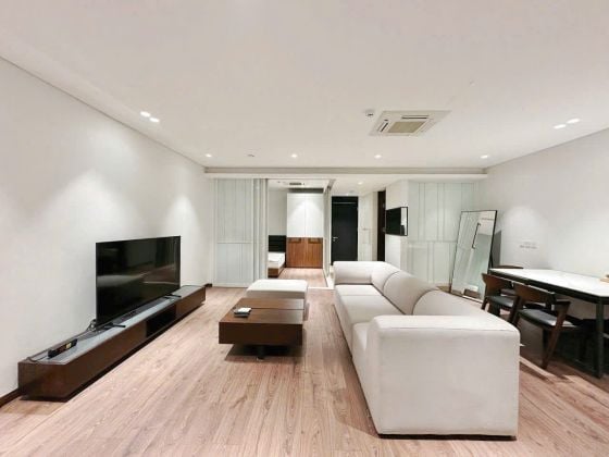 FOR RENT – Modern 2-Bedroom Apartment on Dang Thai Mai Street, Tay Ho