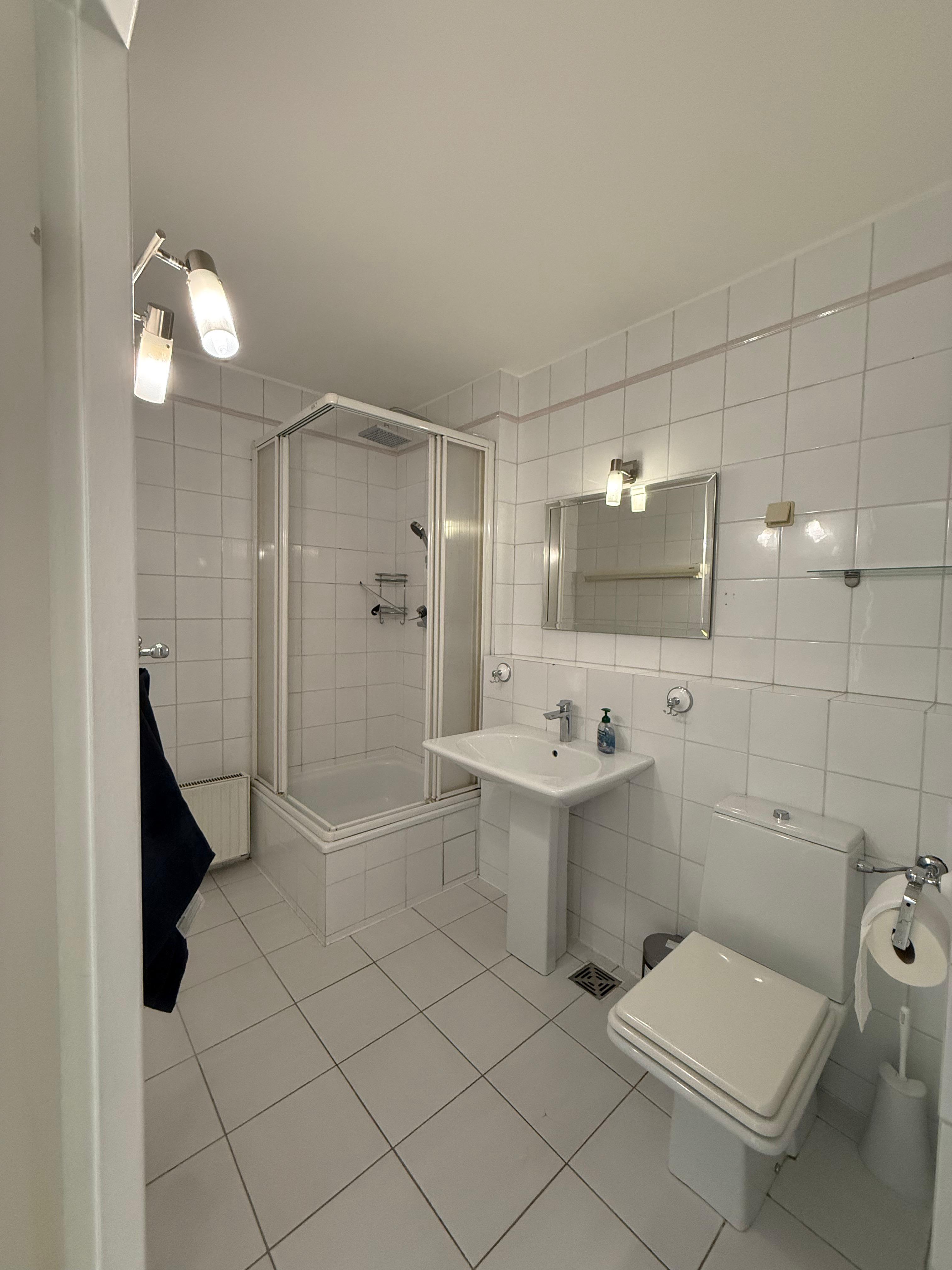 Beautiful, Spacious, 2-Bedroom / 2-Balcony fully furnished Maisonette Apartment for rent