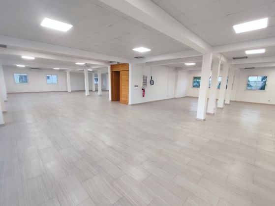 Commercial Premises / Luxury Offices for Sale - Tuléar, Madagascar