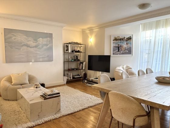 Spacious 2-Bed, 2-Bath Flat Opposite Primrose Hill – With Private ...