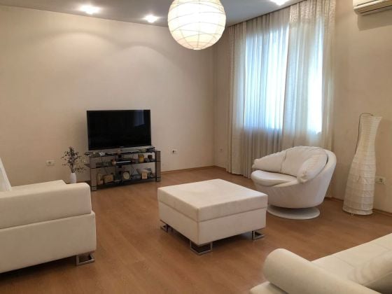 6 rooms beautiful duplex with a green veranda in elite area