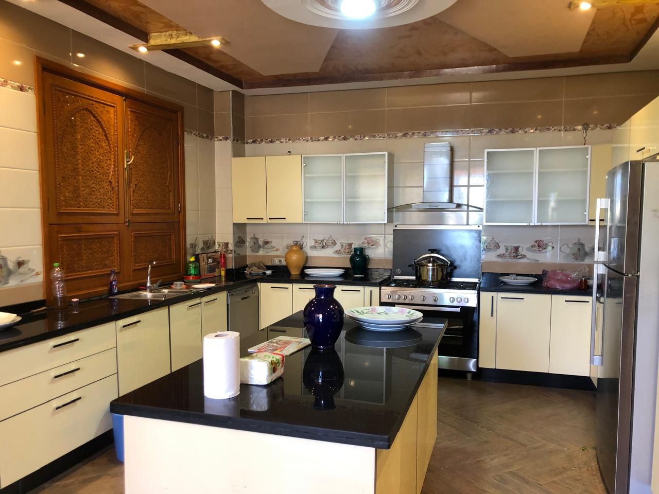 Villa en venta en Marra le Gardien, piscina privada, jardines y olivos, km 18, Carretera de Ourika