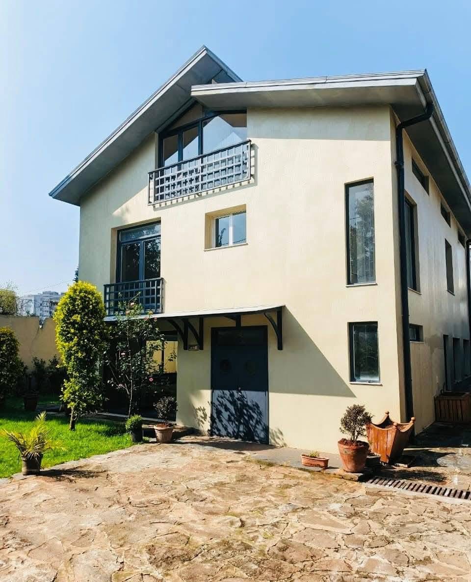  4-Bedroom Luxury Residence – Tailored for Diplomats & Elite Expats | Steps from the EU ✨