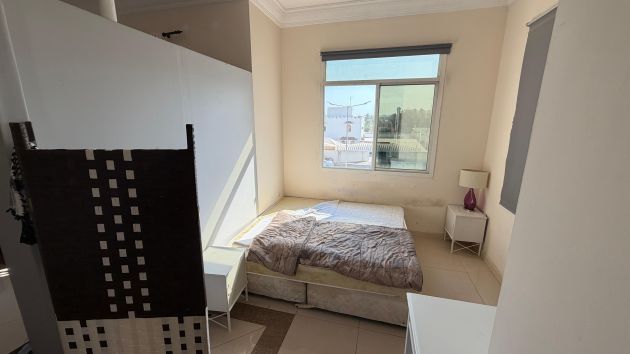 Flat for rent in stand alone villa with pool