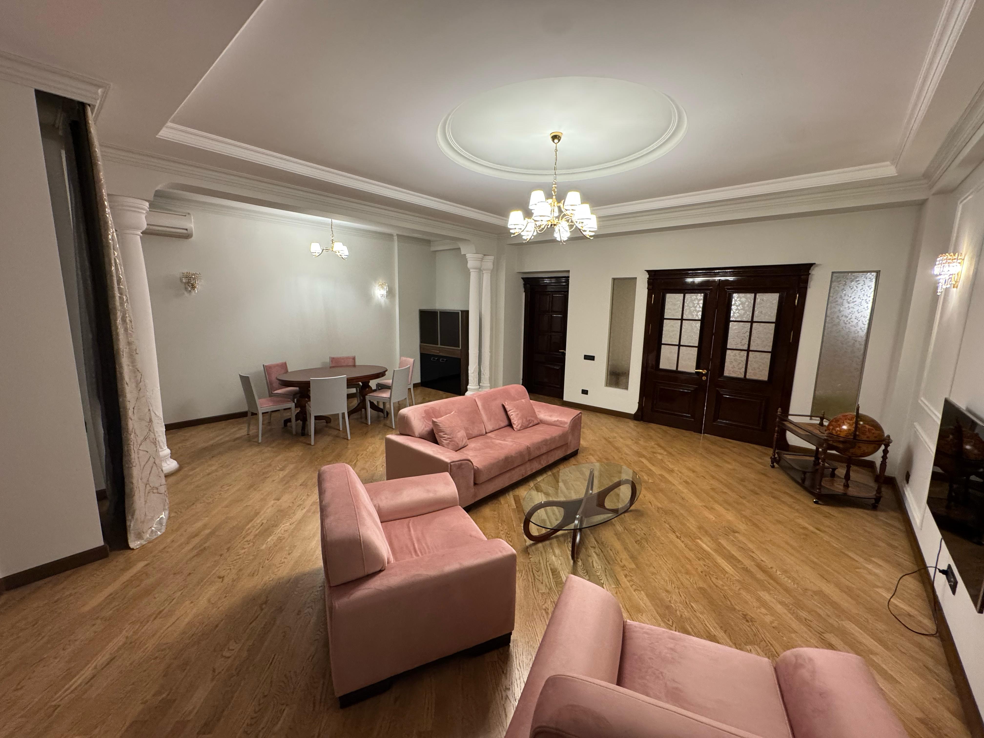 Apartment above the Sahil metro station