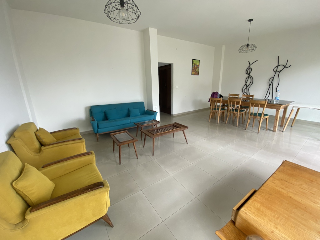 Furnished 3 bedroom apartment for rent in Gemmayze with sea view