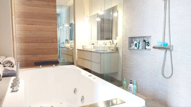 Western Villa for rent in Peng Hout Beung Snor