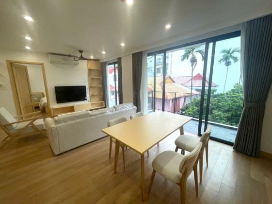 Nice serviced apartment in Ba Dinh Dist, Hanoi for rent