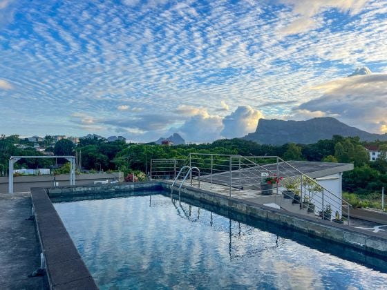 FOR RENT - 2-BEDROOM APARTMENT WITH POOL- EBÈNE