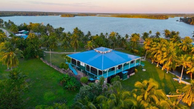 Waterfront Mixed-Use Property on Progresso's Lagoon, Caribbean, Belize, ...