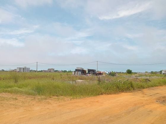 Bassam Corner plot of land, 2175 m² (616 m² + 596 m² + 481 ...