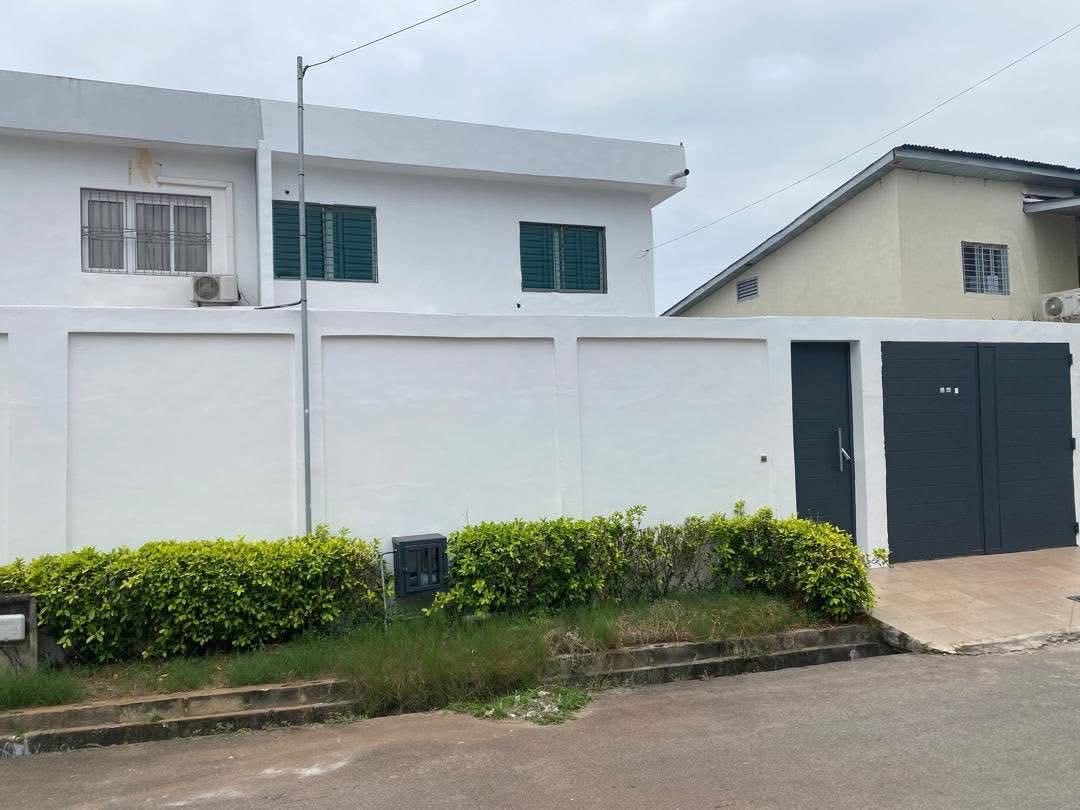 VENTE Bassam cité rosier Villa duplex 4 pièces 