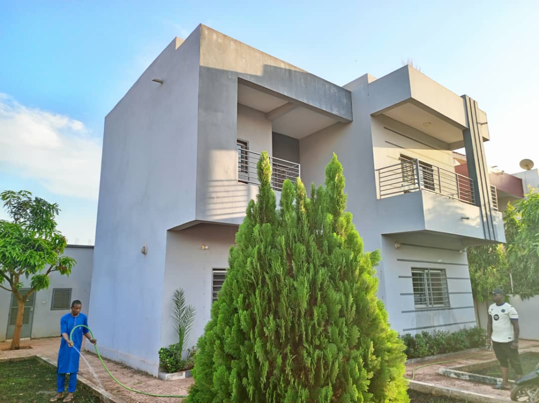 Duplex à louer à sébénikoro