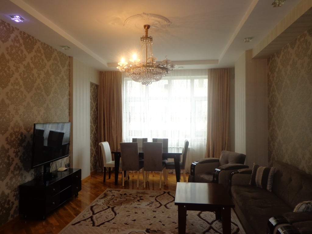 2 BDR flat close to Nizami metro & Central park